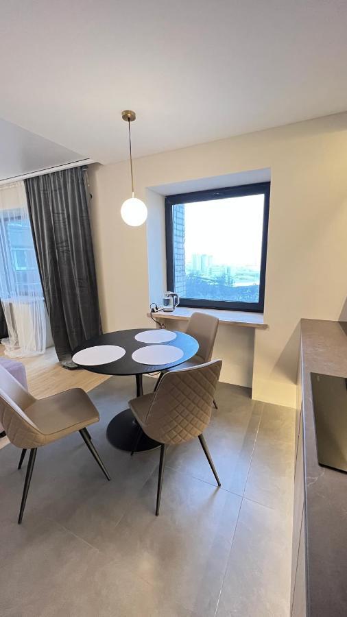 2 Room Modern Apartment View دنيبروبيتروفسك المظهر الخارجي الصورة